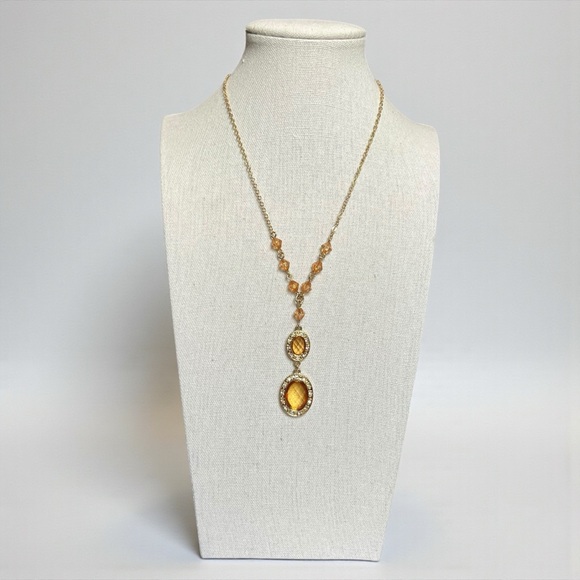 Avon Jewelry - 🍭5 for $20🍭 Avon Vintage Faux Gemstone Gold Tone Beaded Necklace CC